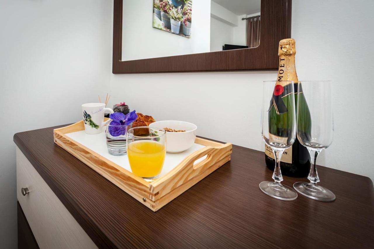 Apartment & Rooms Graciela โรวีน ภายนอก รูปภาพ
