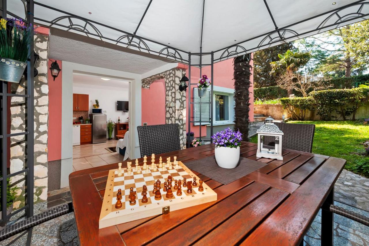 Apartment & Rooms Graciela โรวีน ภายนอก รูปภาพ