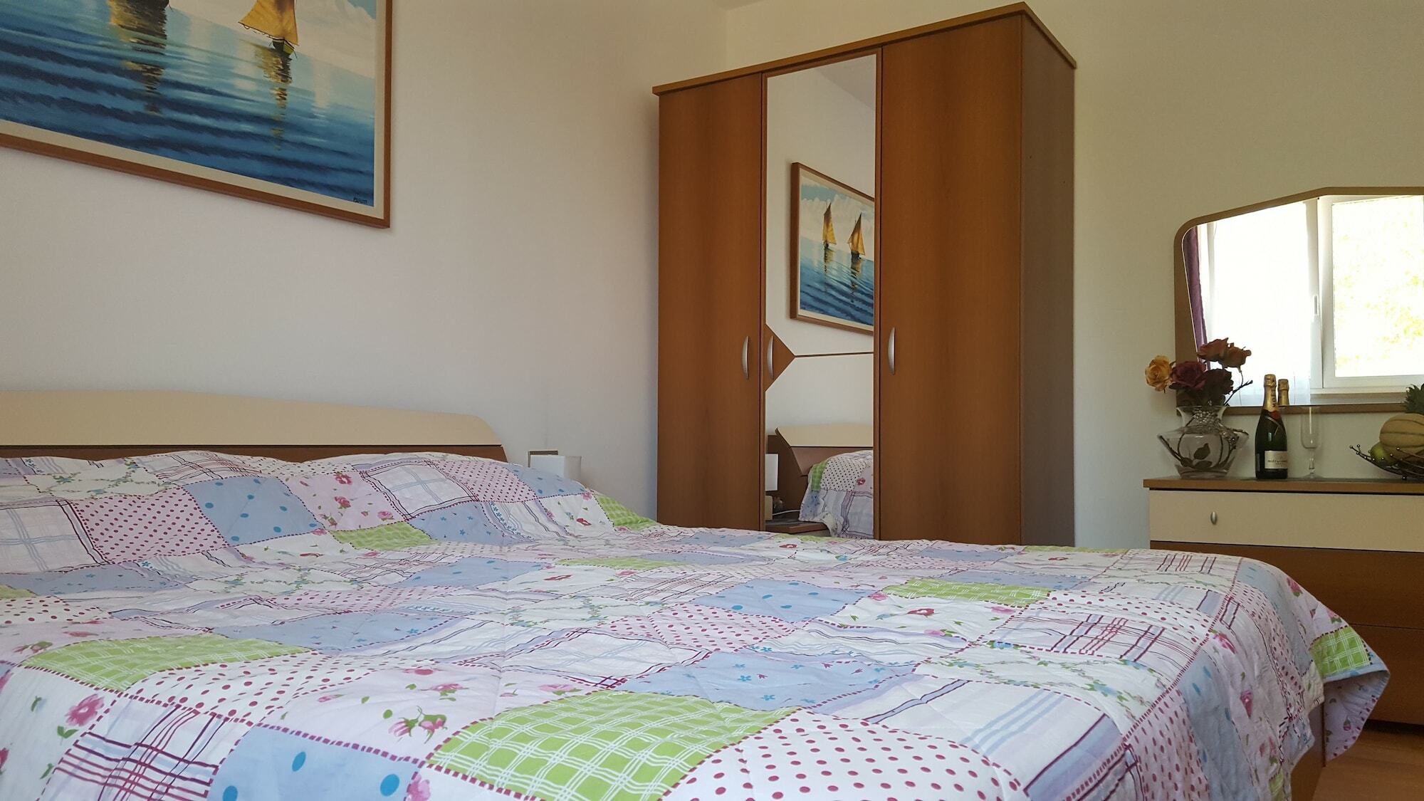 Apartment & Rooms Graciela โรวีน ภายนอก รูปภาพ